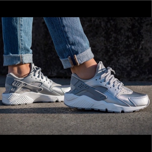 silver huaraches